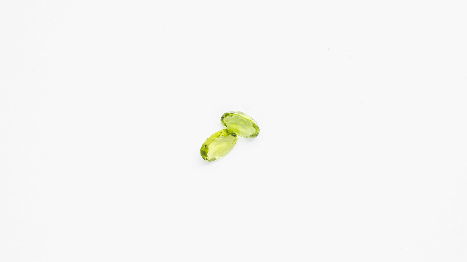 Peridot - Paar 2,76 ct.