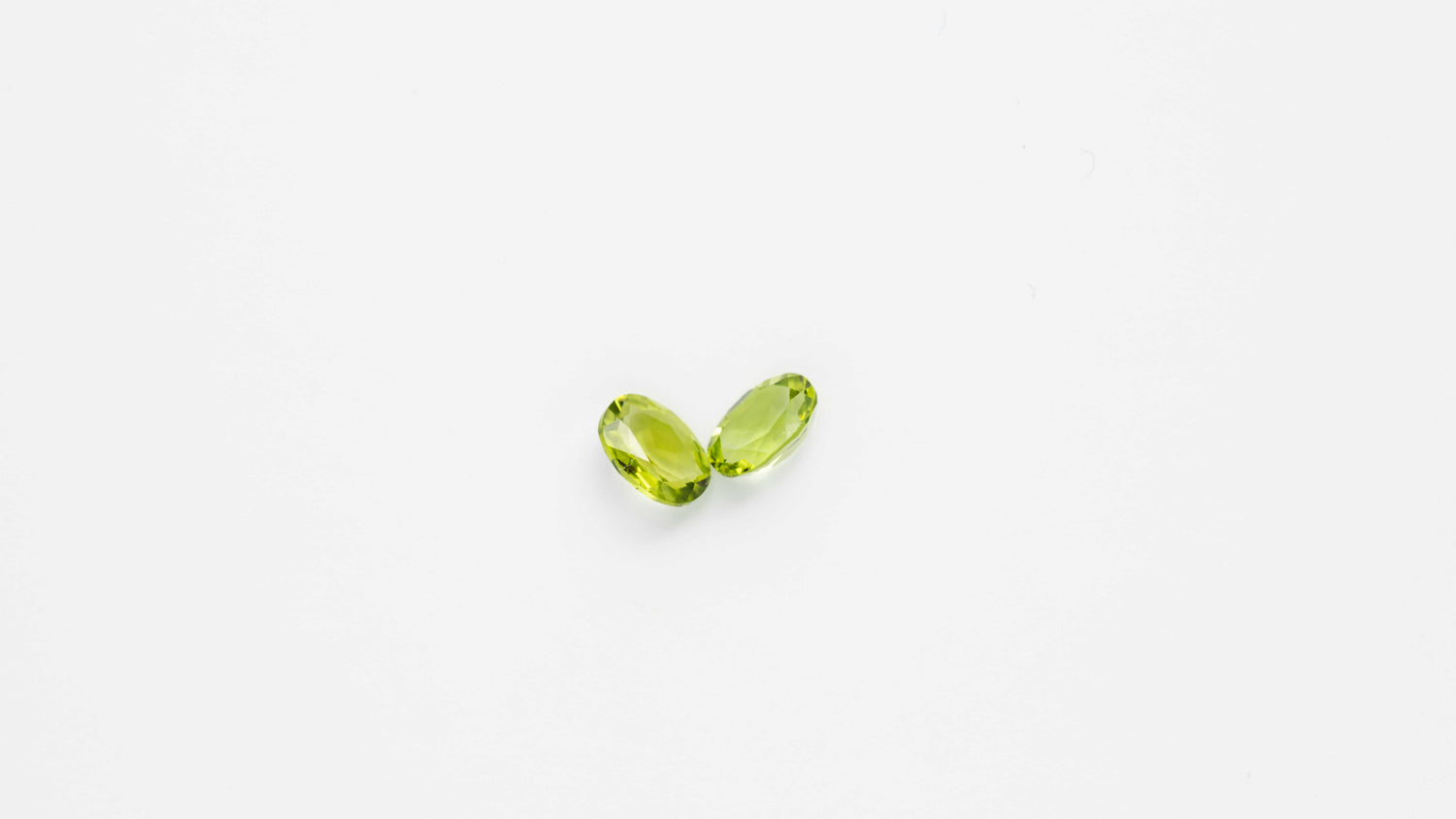 Peridot - Paar 2,76 ct.