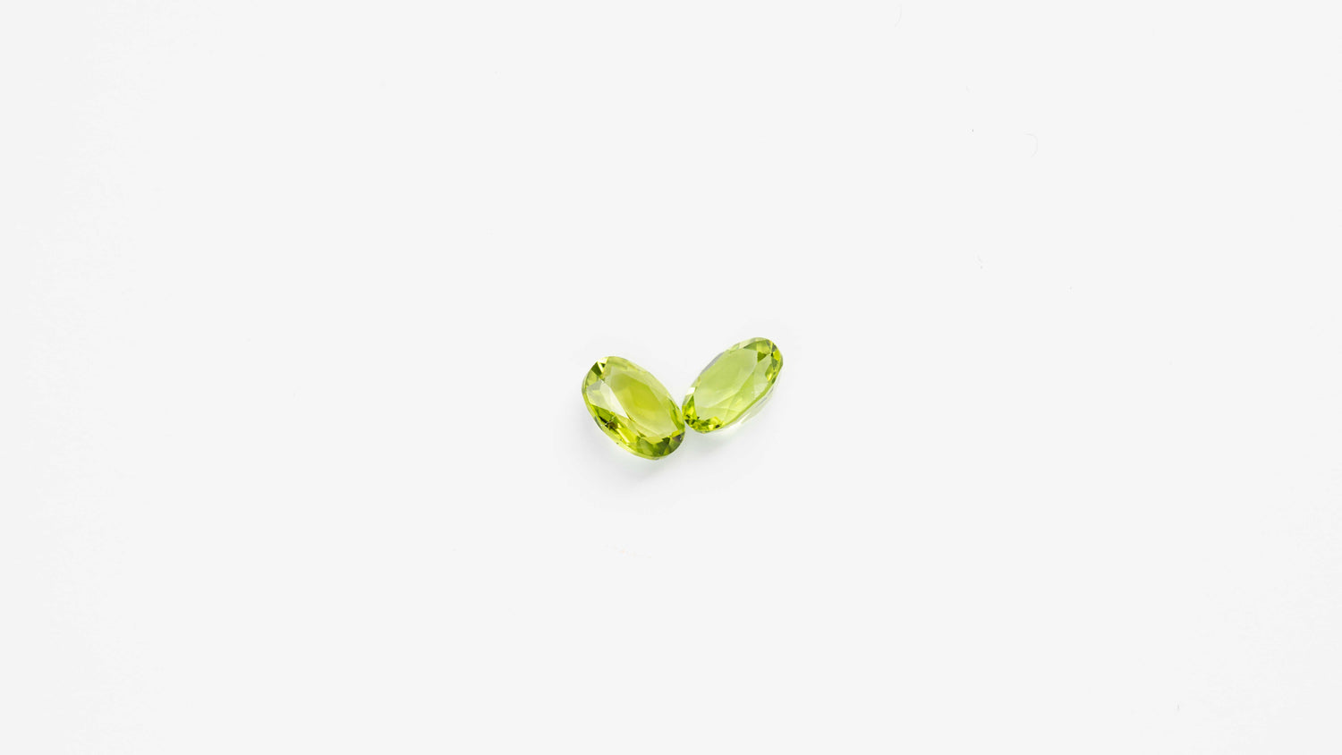 Peridot - Paar 2,76 ct.