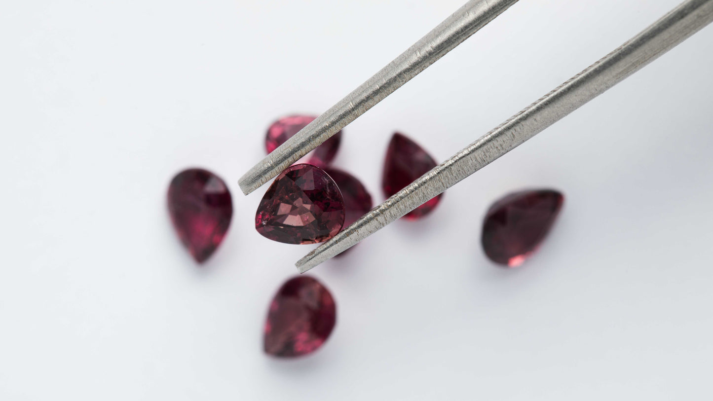 Rubin (Songea) Parcel 3,4 cts. 7 Stück