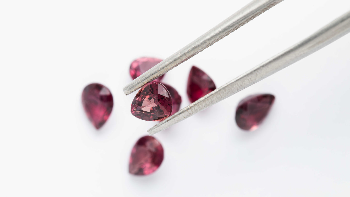 Rubin (Songea) Parcel 3,4 cts. 7 Stück