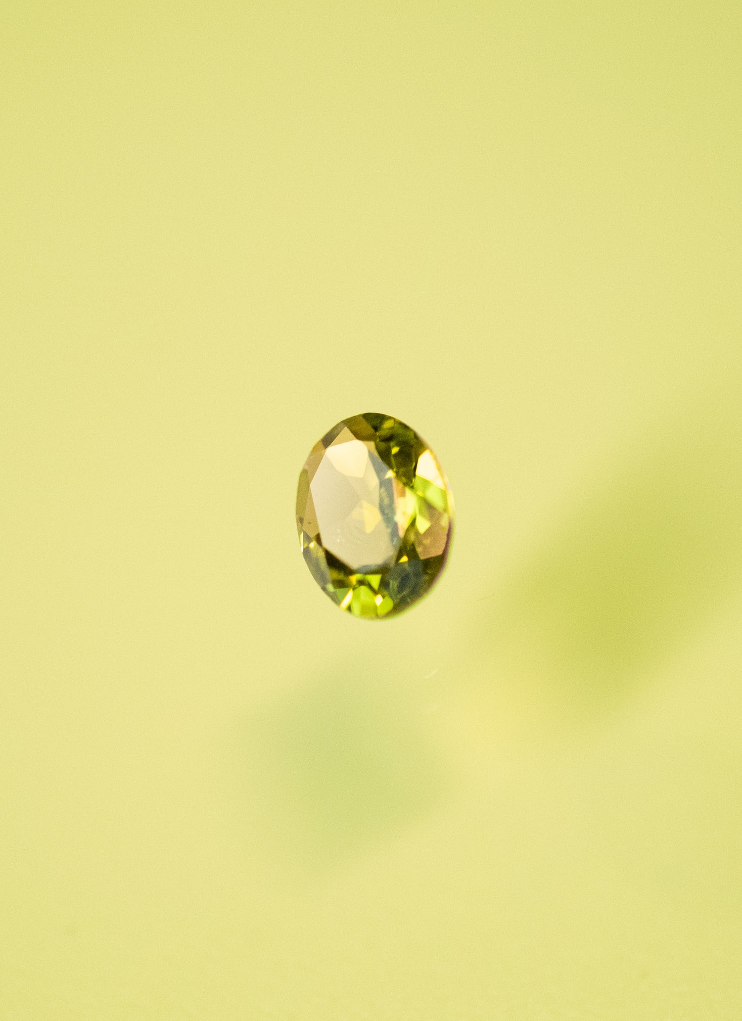 Peridot 1,84 ct.